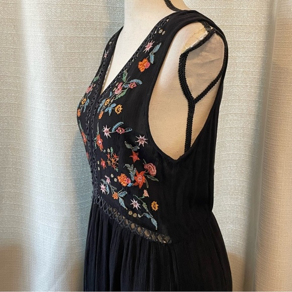 World Market Black Multicolor Floral Embroidered Kayla Maxi Dress Sz S/M - Picture 9 of 9